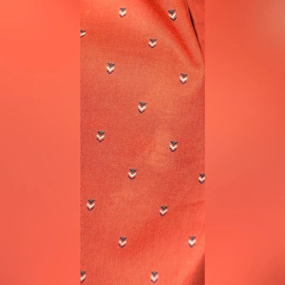 Men's American Eagle Outfitters Size Small Orange Button-Up Shirt